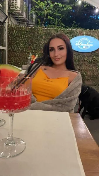 Live sex webcam photo for DebbieDesire #5574338