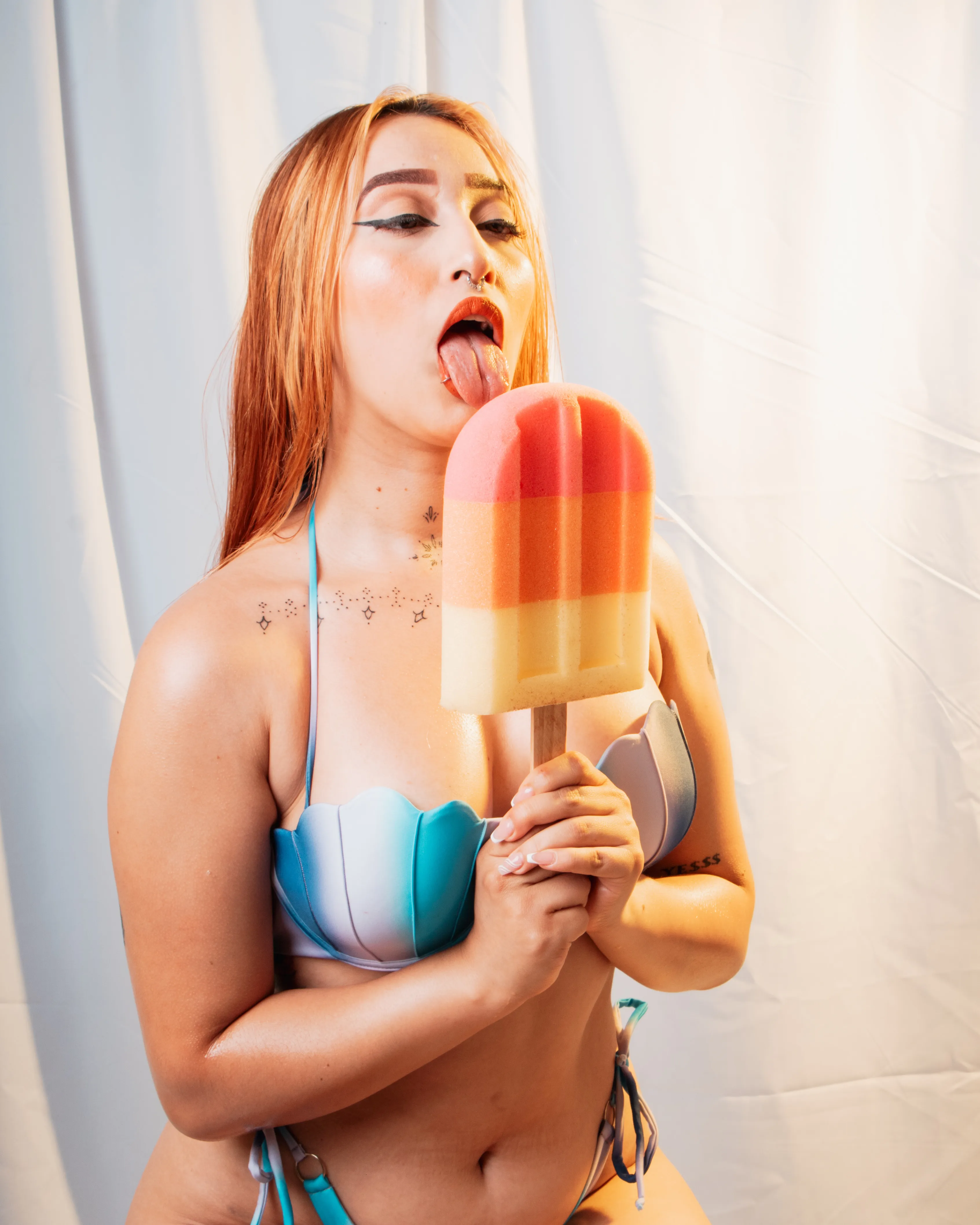 Live sex webcam photo for MollyCruzz #7834979