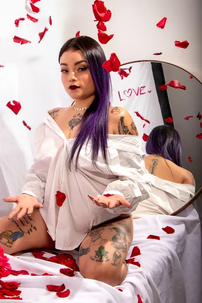 Live sex webcam photo for ChloeAllennn #6441212