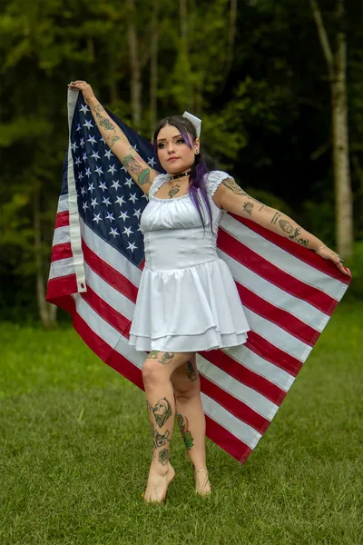 Live sex webcam photo for ChloeAllennn #6328813