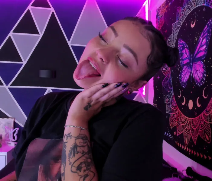 Live sex webcam photo for ChloeAllennn #6278222