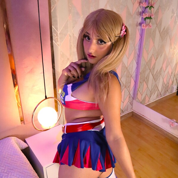 Live sex webcam photo for LiziJones22 #6130304