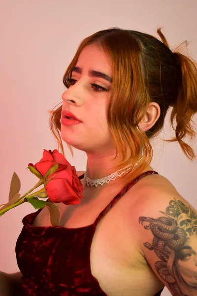 Live sex webcam photo for MartinaConorr #6860006