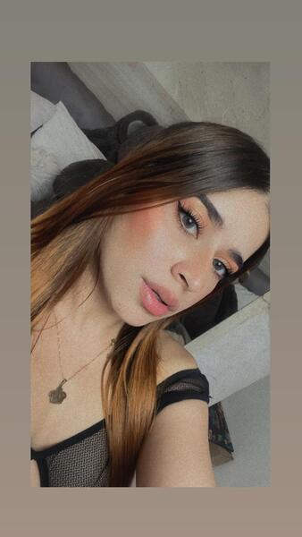 Live sex webcam photo for MartinaConorr #6049794