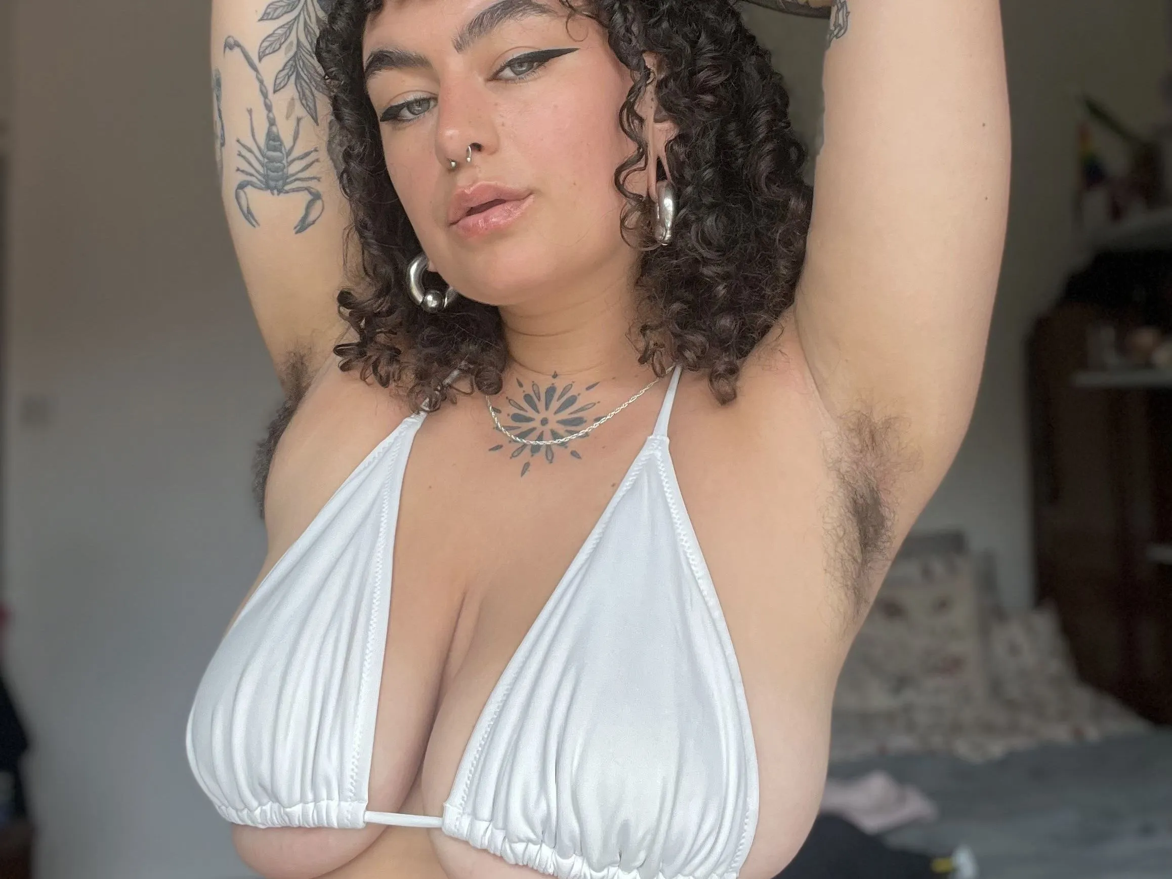 Live sex webcam photo for Heathersubx #5612888