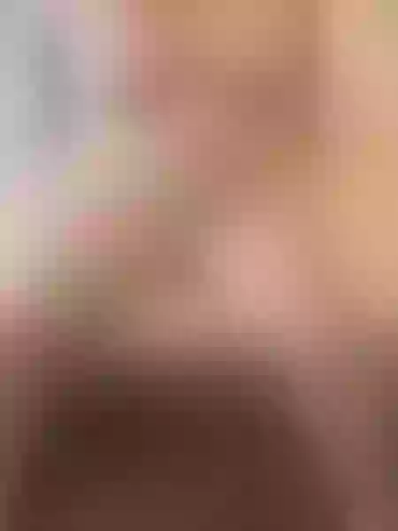 Live sex webcam photo for HotWifeElsie #7052309