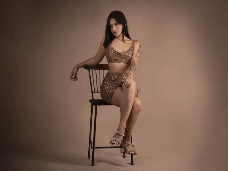 Live sex webcam photo for VictoriaWolf19 #6071784