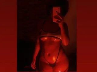 Live sex webcam photo for Alika101 #6409911