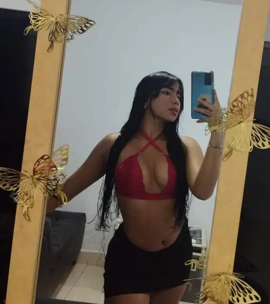 Live sex webcam photo for KaryRouse #5591141