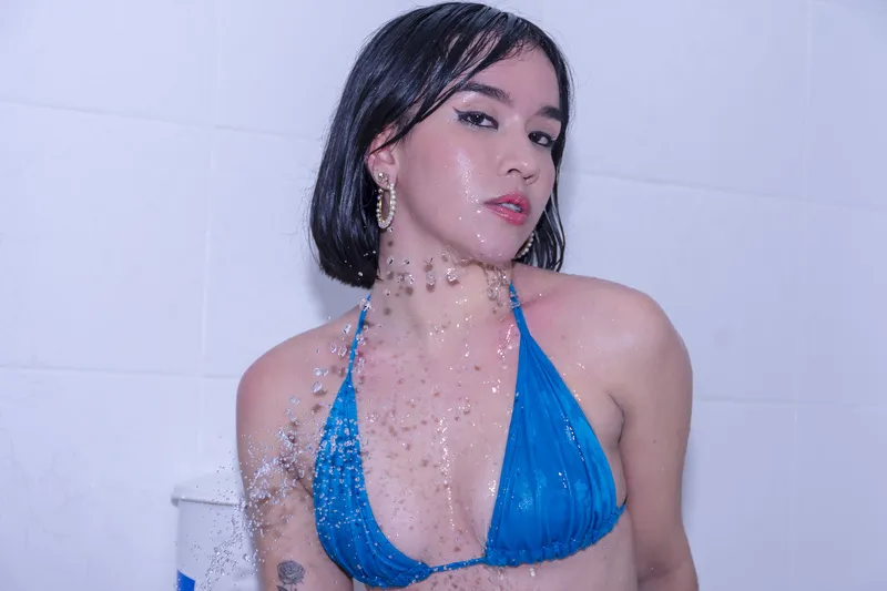 Live sex webcam photo for LiaAngels #6305357