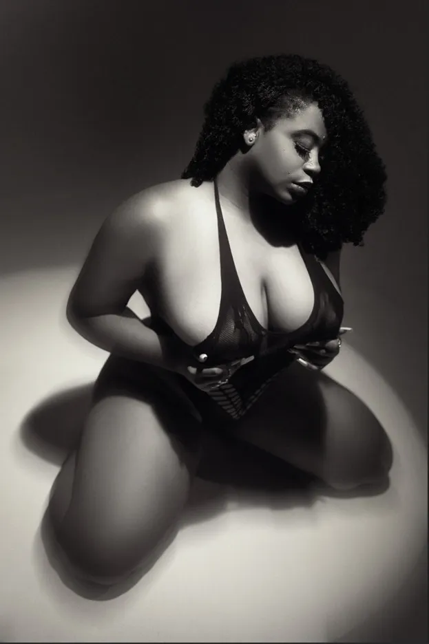 Live sex webcam photo for Tyralewiz #8049928