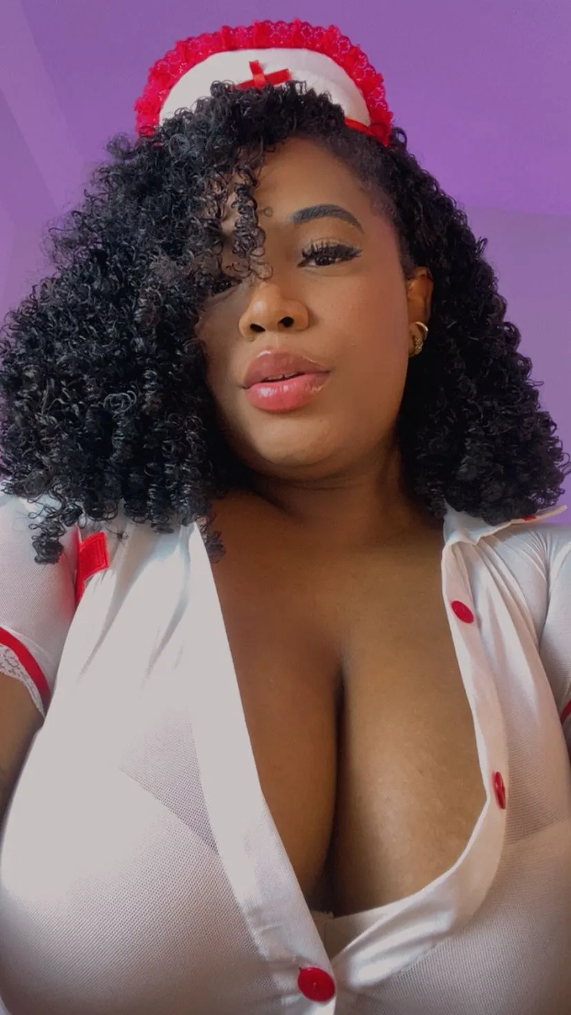 Live sex webcam photo for Tyralewiz #8049923