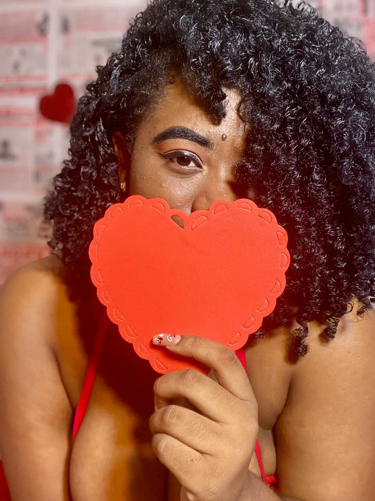 Live sex webcam photo for Tyralewiz #6186619