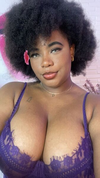 Live sex webcam photo for Tyralewiz #6999410