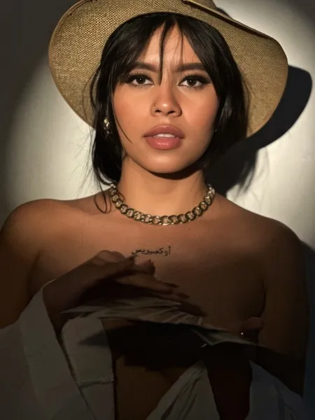 Live sex webcam photo for AngelicadelaCruz #6059419