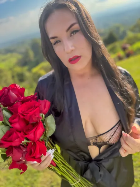 Live sex webcam photo for ScarletSumers #6134102