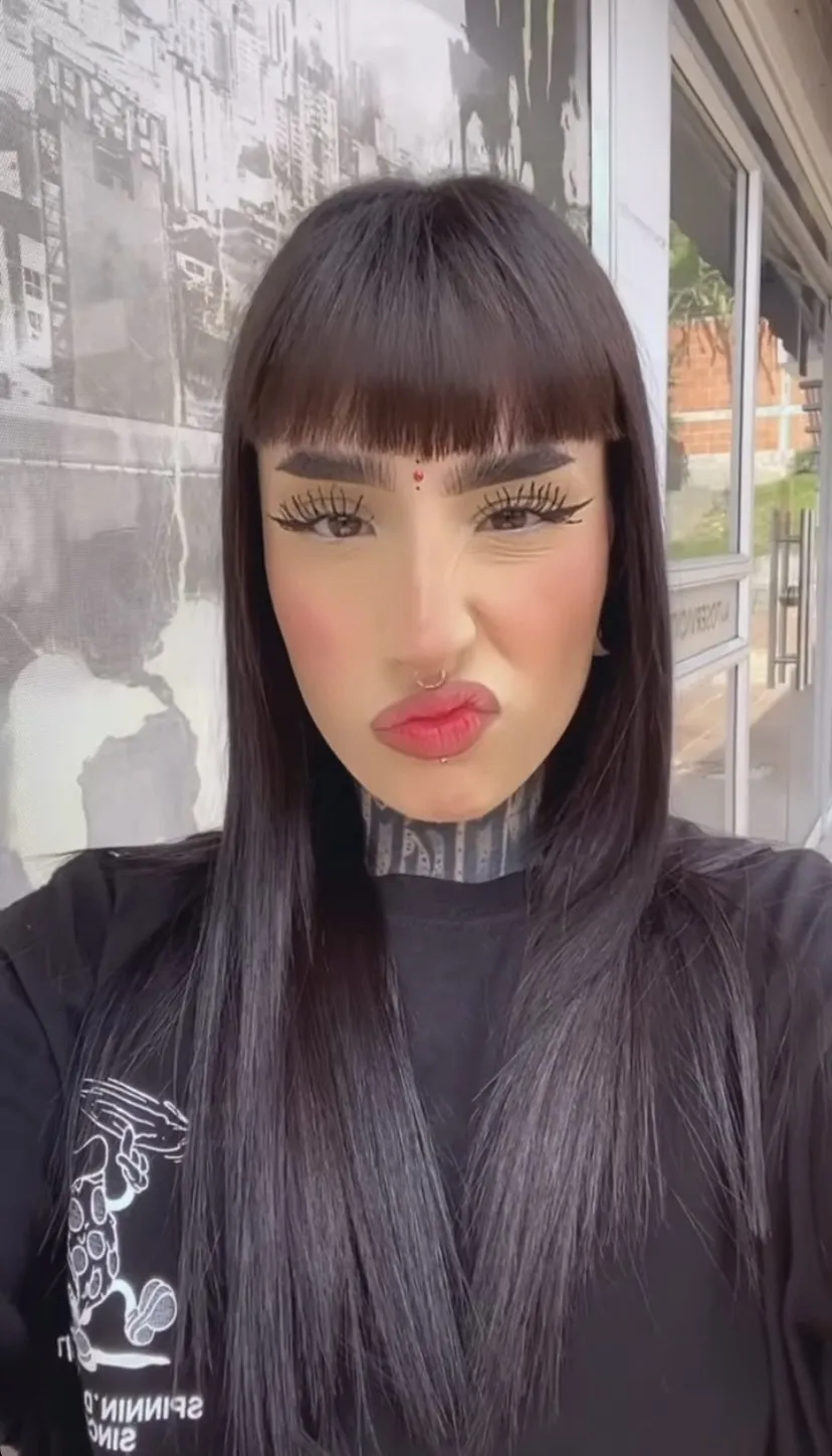 Live sex webcam photo for MarieBleue #7482089