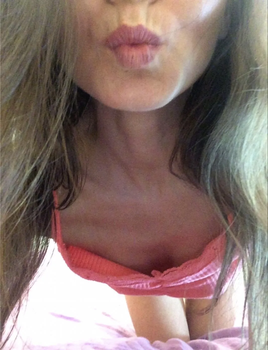 Live sex webcam photo for Sooofffiya #7455412