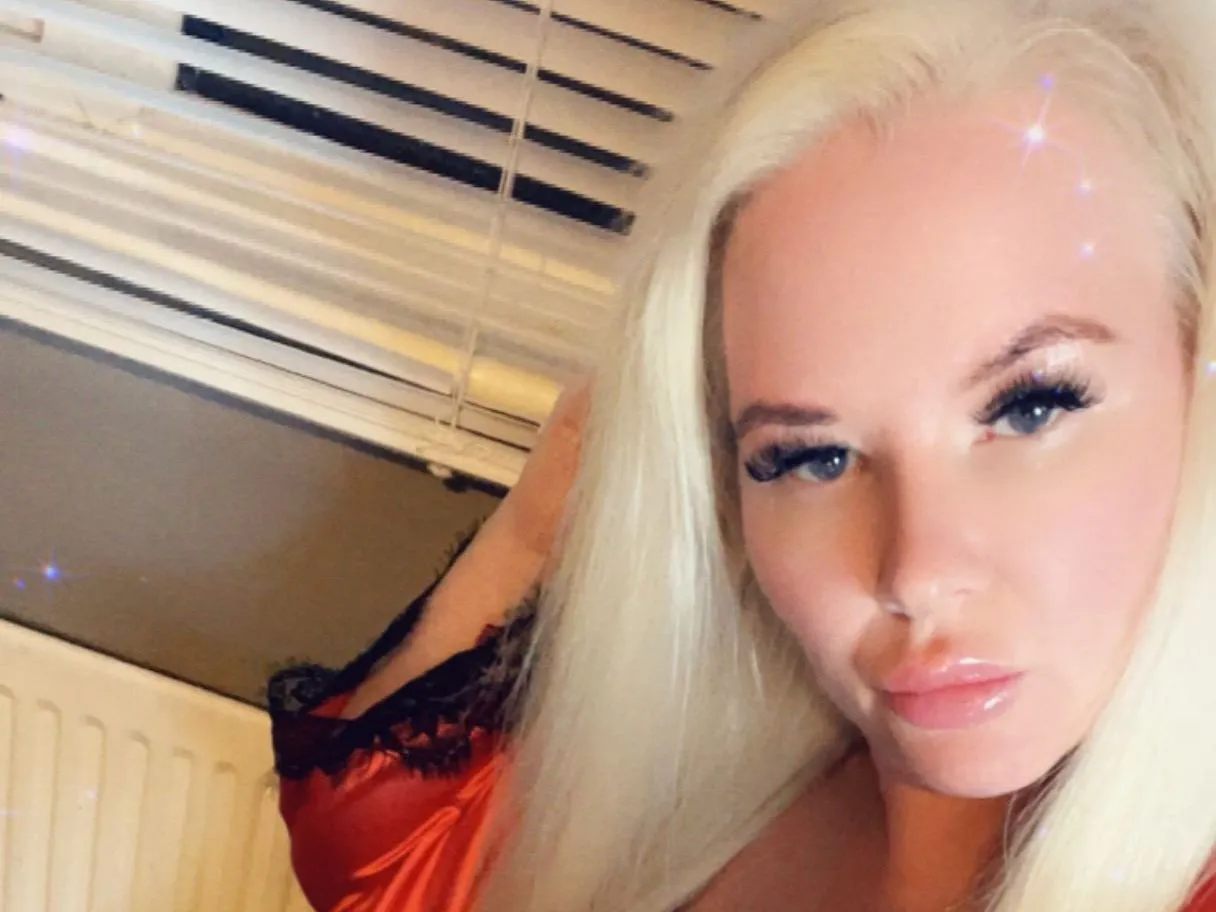 Live sex webcam photo for Blondebarbie42 #5712719