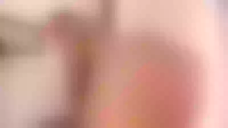 Live sex webcam photo for NaomiQueenn18 #6309557