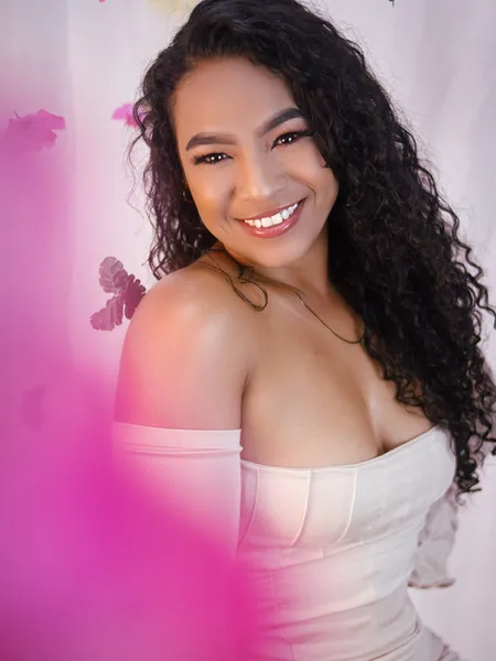 Live sex webcam photo for LennySuarez #6063027