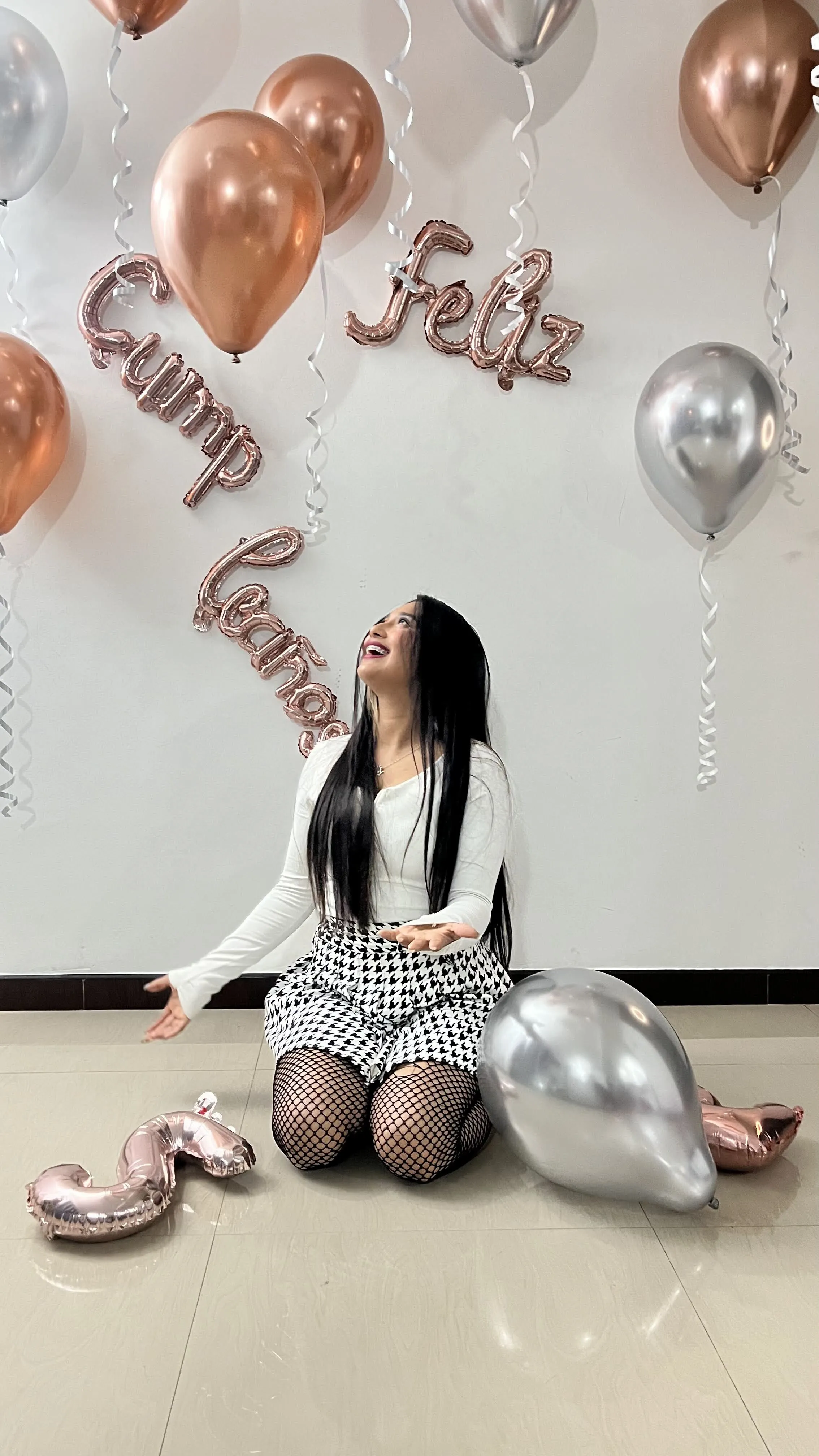 Live sex webcam photo for AmyLewiis #8111136