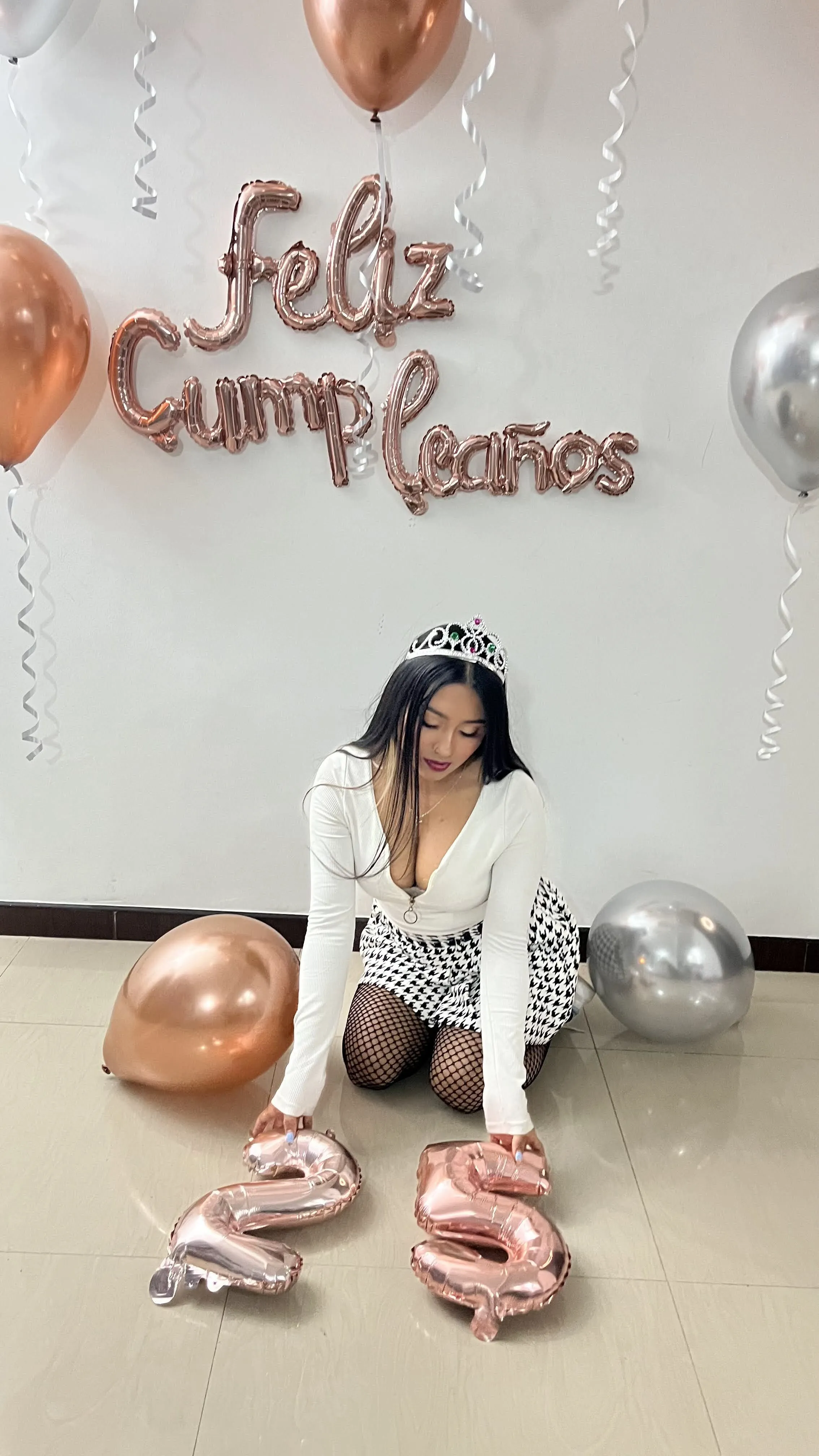 Live sex webcam photo for AmyLewiis #8111130