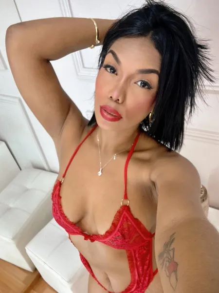 Live sex webcam photo for LeynaDuvall #5742232