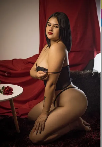 Live sex webcam photo for LeahtBlake #5597477