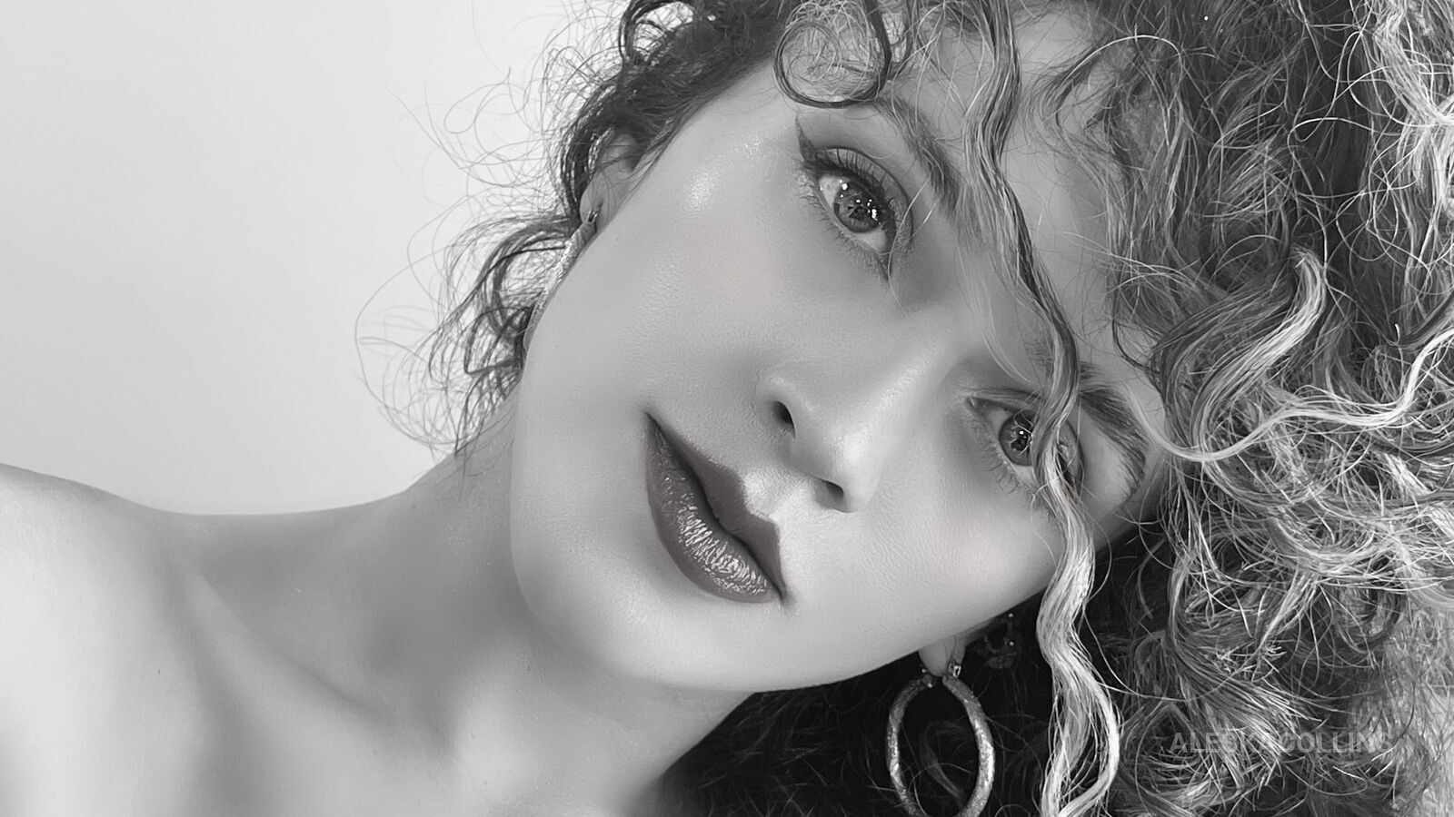 Live sex webcam photo for AleCollins #7364834