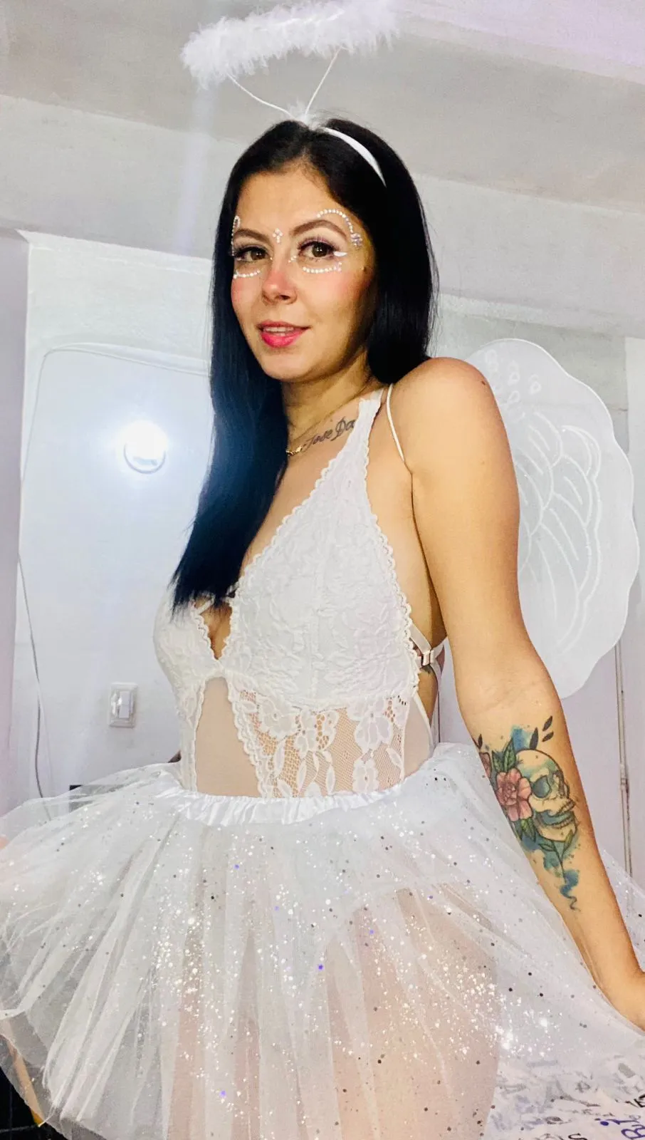 Live sex webcam photo for LarisaBrice #7246295