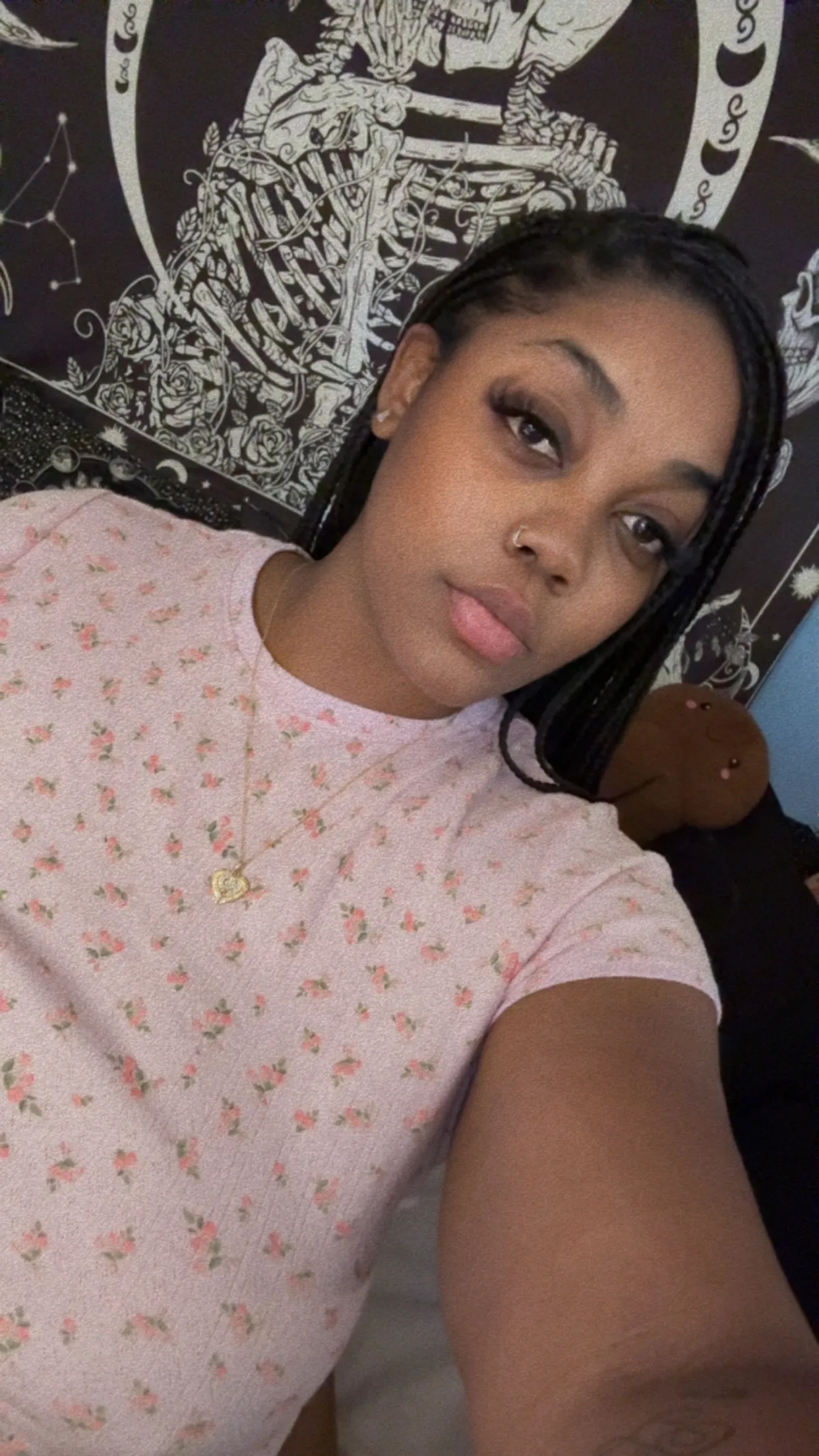 Live sex webcam photo for ChloeBankz #7913896