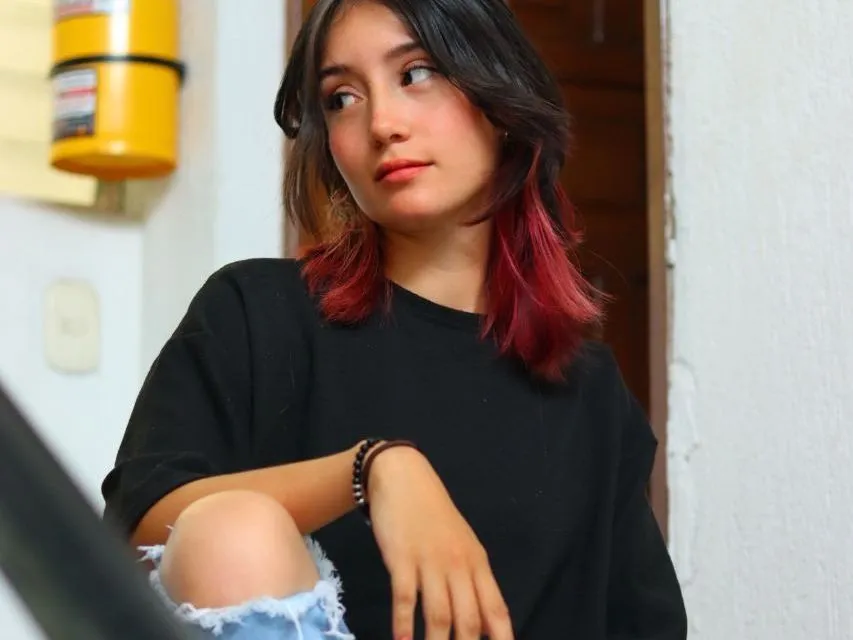 Live sex webcam photo for LizzyDaviis #5911325