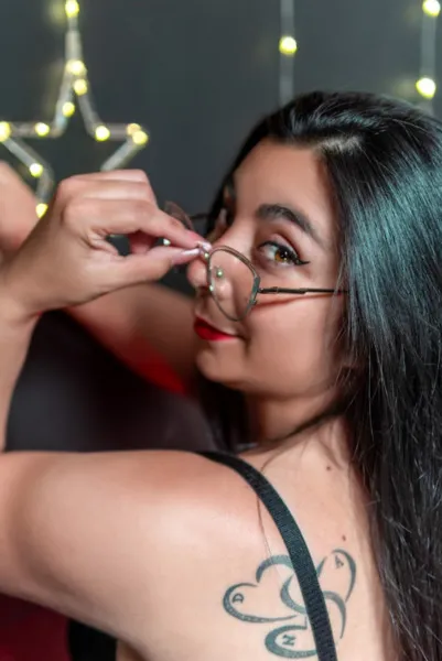 Live sex webcam photo for KarlaHernandez19 #6556459