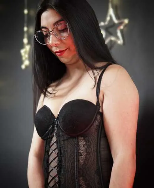 Live sex webcam photo for KarlaHernandez19 #6556439
