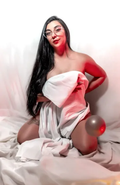 Live sex webcam photo for KarlaHernandez19 #6556454