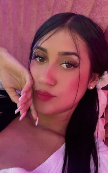 Live sex webcam photo for ISSAGOMEZ #5605669