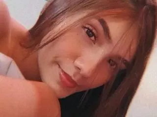 Live sex webcam photo for Isabellee404 #5979434