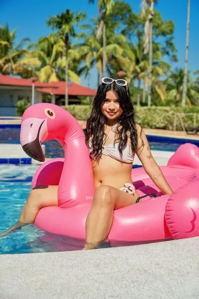 Live sex webcam photo for KatyyCute #6175022