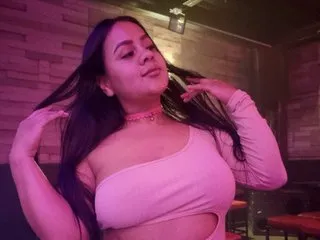 Live sex webcam photo for BellaaRosee18 #8545931