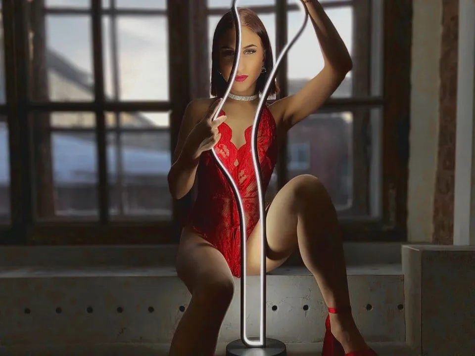 Live sex webcam photo for AnnHouse #5938010