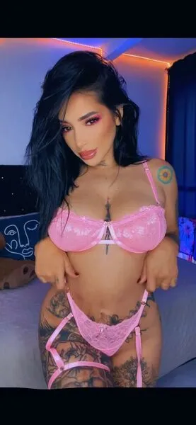 Live sex webcam photo for HoneyQueenM #5648826