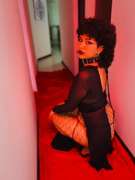 Live sex webcam photo for SataniaUwU #5629768