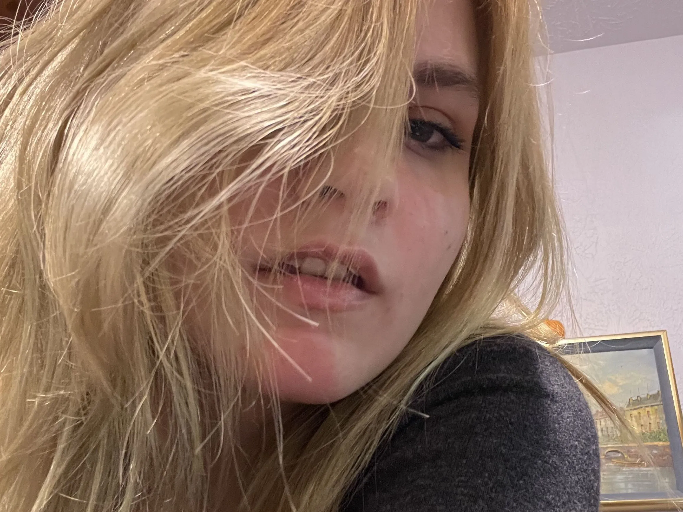 Live sex webcam photo for Bustyhoney19 #5699005