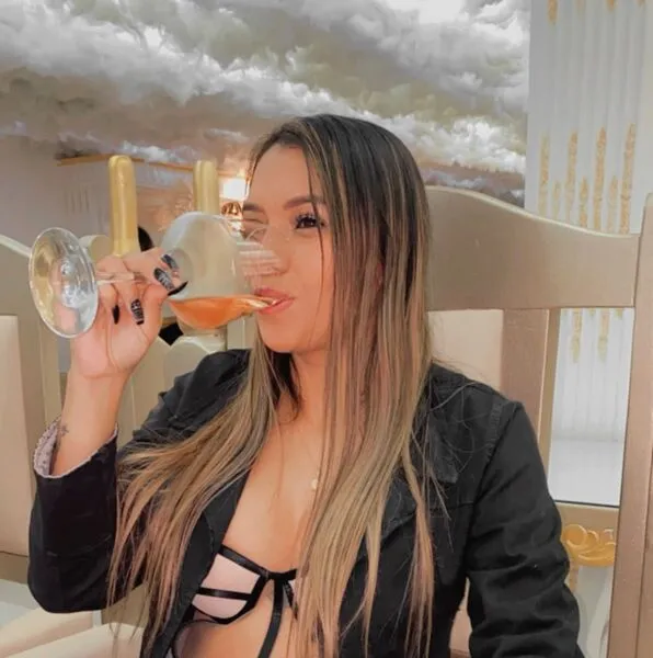 Live sex webcam photo for sararestrepoxxx69 #6071964