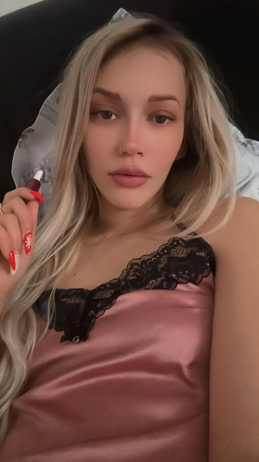 Live sex webcam photo for LucyAddison #7123788