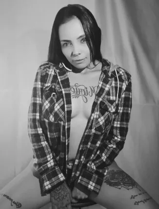 Live sex webcam photo for IsisHill #5668583