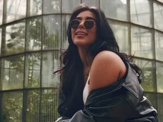 Live sex webcam photo for IsabellaaDiior #8116844