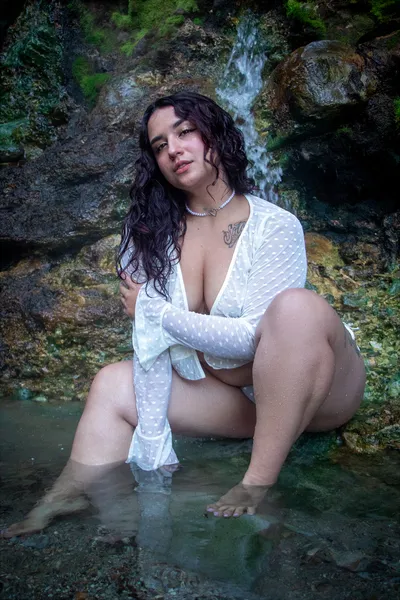 Live sex webcam photo for ImKittyy #6632913