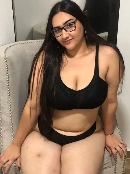 Live sex webcam photo for Luciamora #5627604